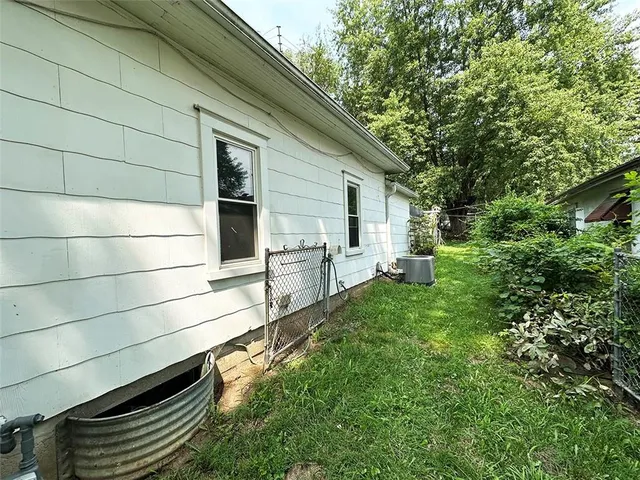 $128,900 | 549 South Cedar Avenue, Independence, MO 64053