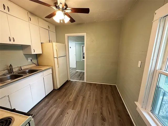 $128,900 | 549 South Cedar Avenue, Independence, MO 64053