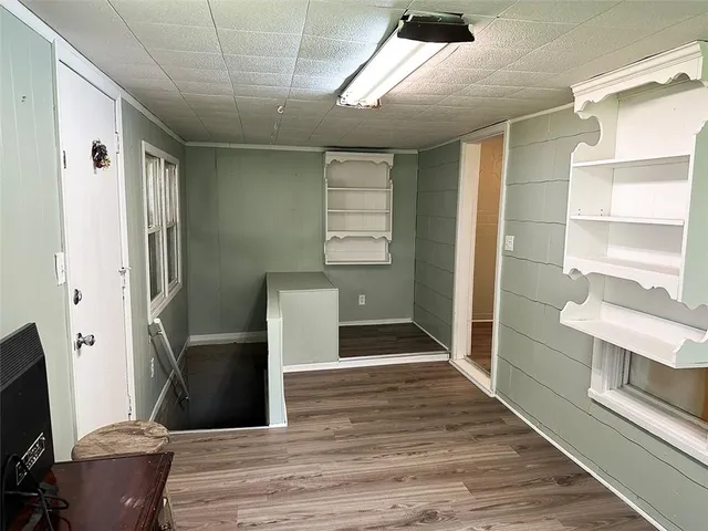 $128,900 | 549 South Cedar Avenue, Independence, MO 64053