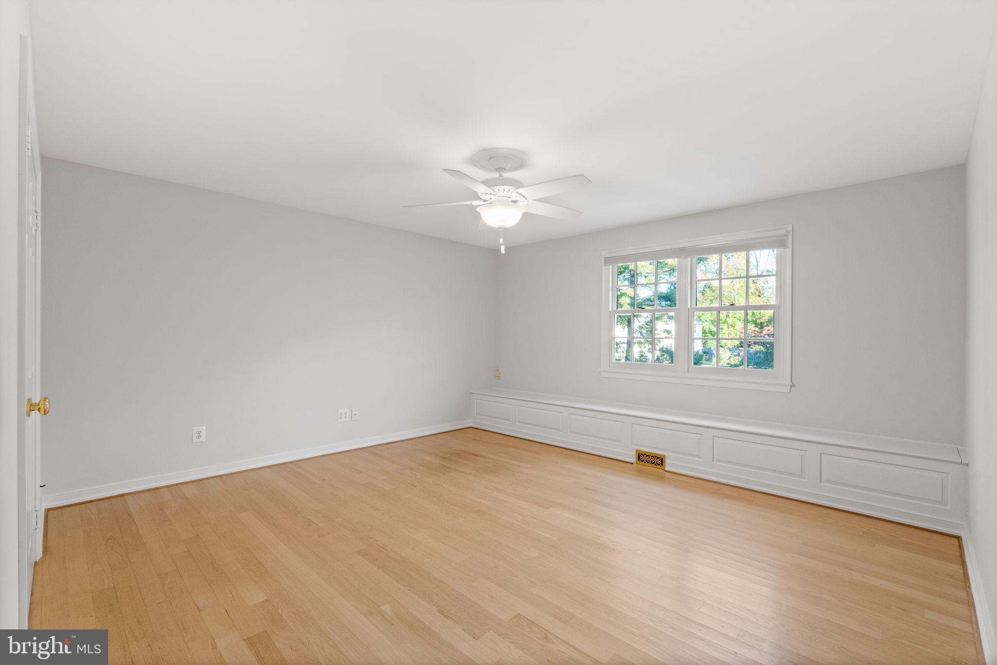 825 Ridge Drive McLean, VA 22101 - Photo 36 of 65 3rd bedroom