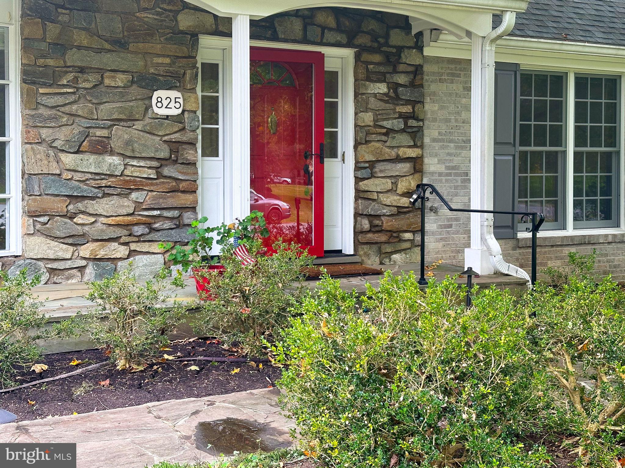 825 Ridge Drive McLean, VA 22101 - Photo 55 of 65 entrance