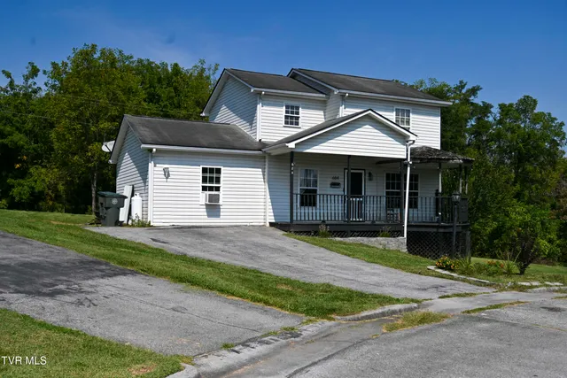 $257,500 | 684 Hallock Circle, Abingdon, VA 24210