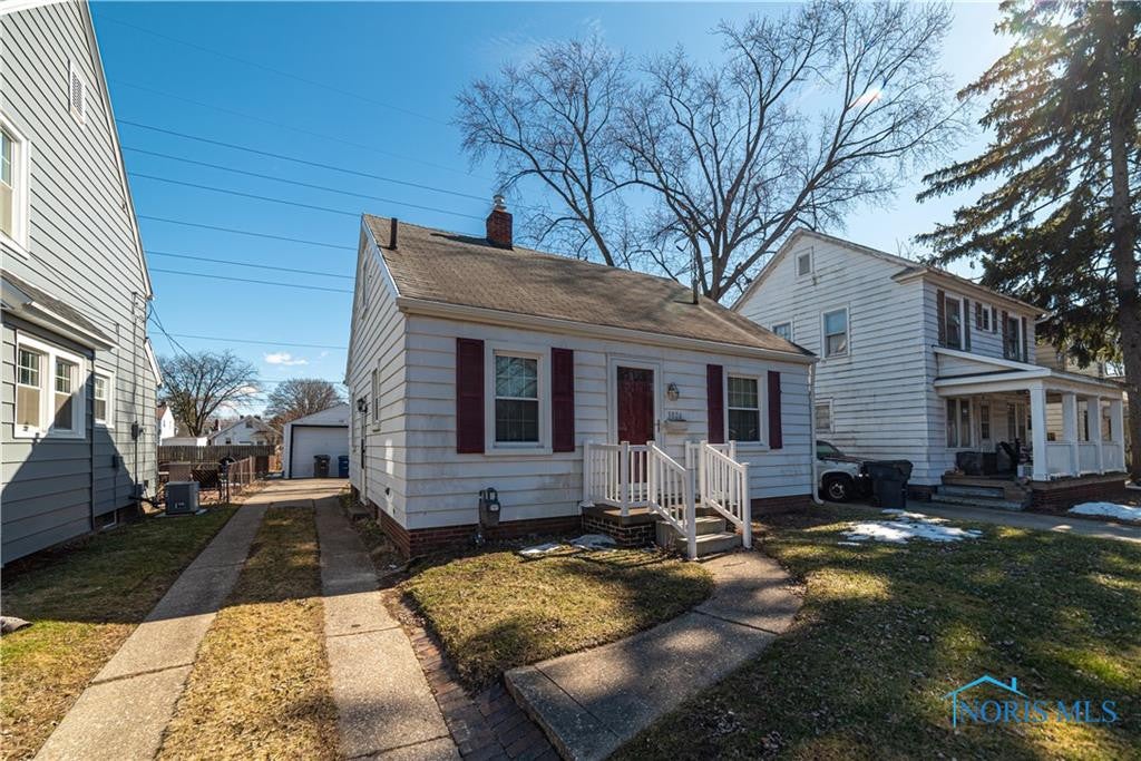 3824 Bellevue Road Toledo, OH 43613 - Photo 2 of 19 Gallery Image 2