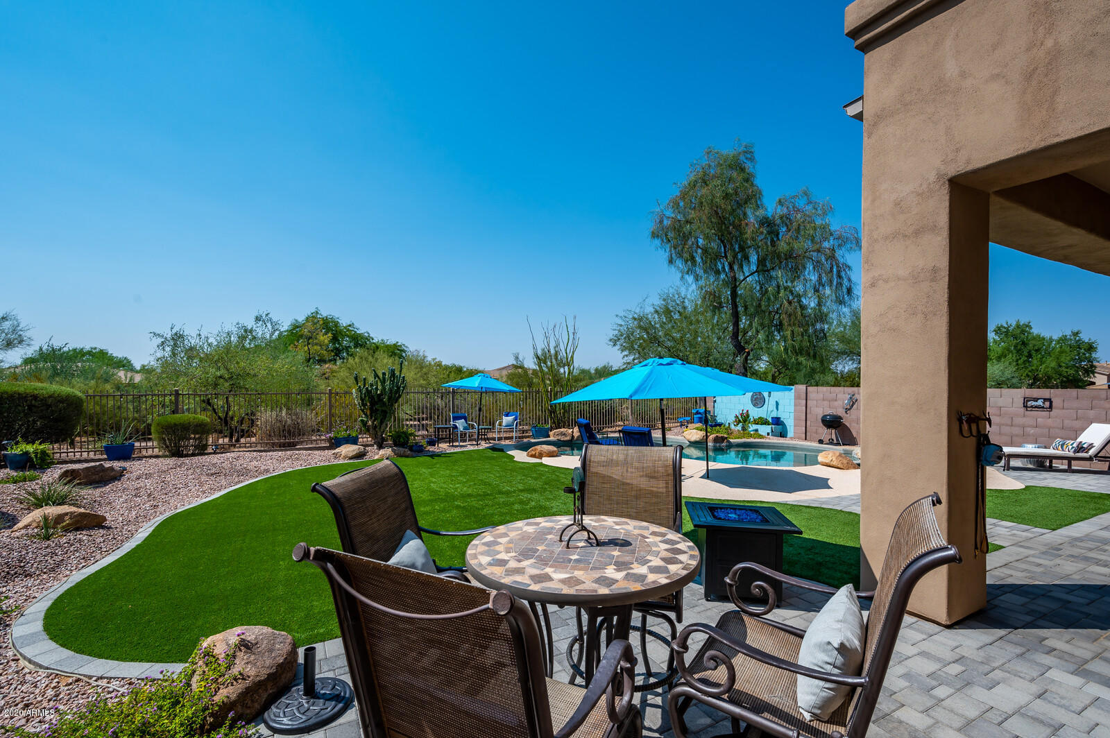 5209 East Hashknife Road Phoenix, AZ 85054 - Photo 11 of 45 35_5209EHashknifeRd35_mls