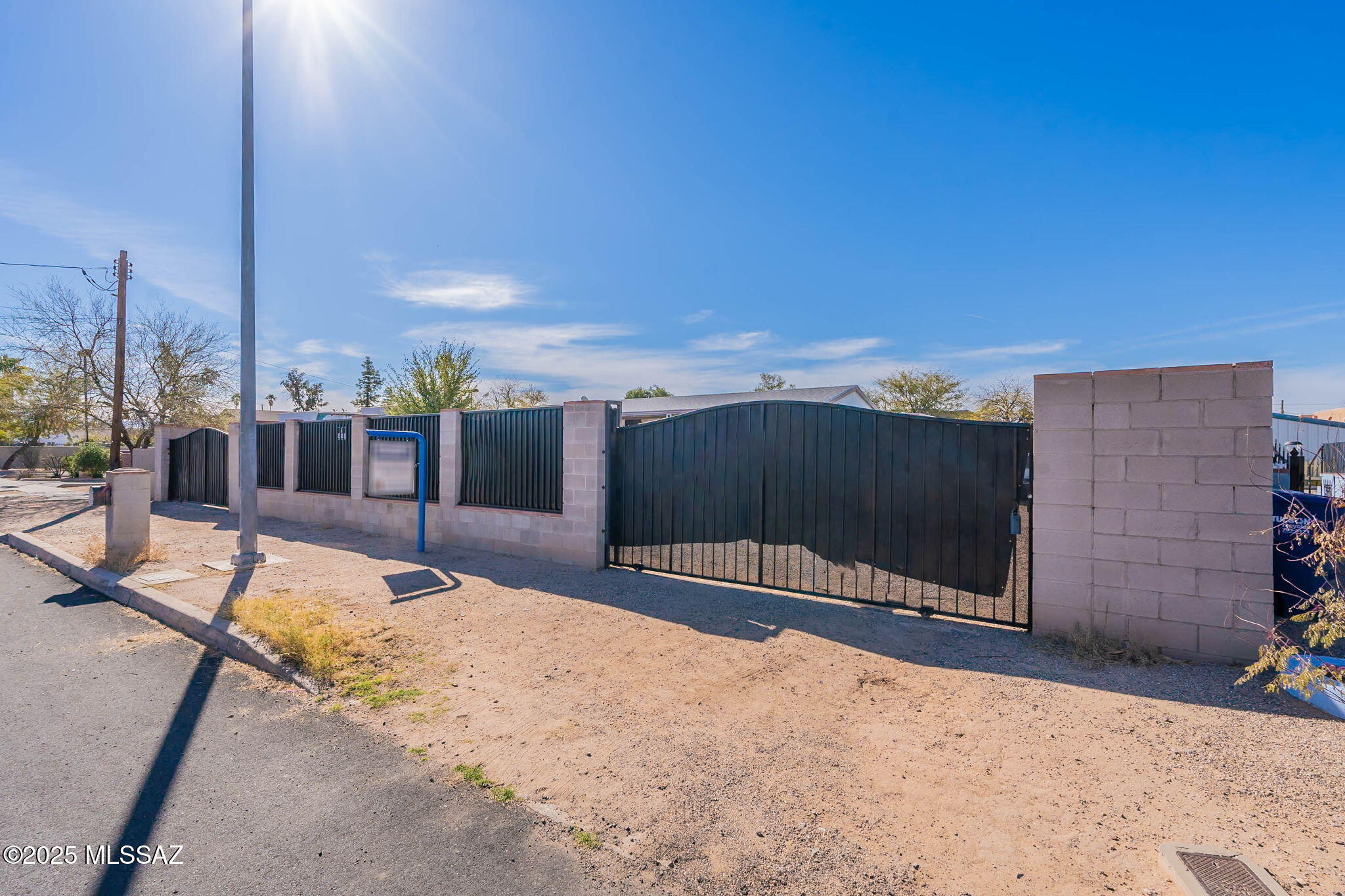 50 East Mohave Road Tucson, AZ 85705 - Photo 2 of 35