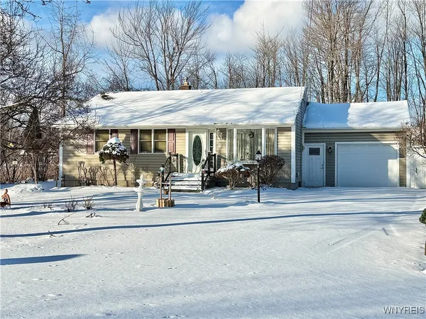 $355,000 | 676 North Ellicott Creek Road, Amherst, NY 14228