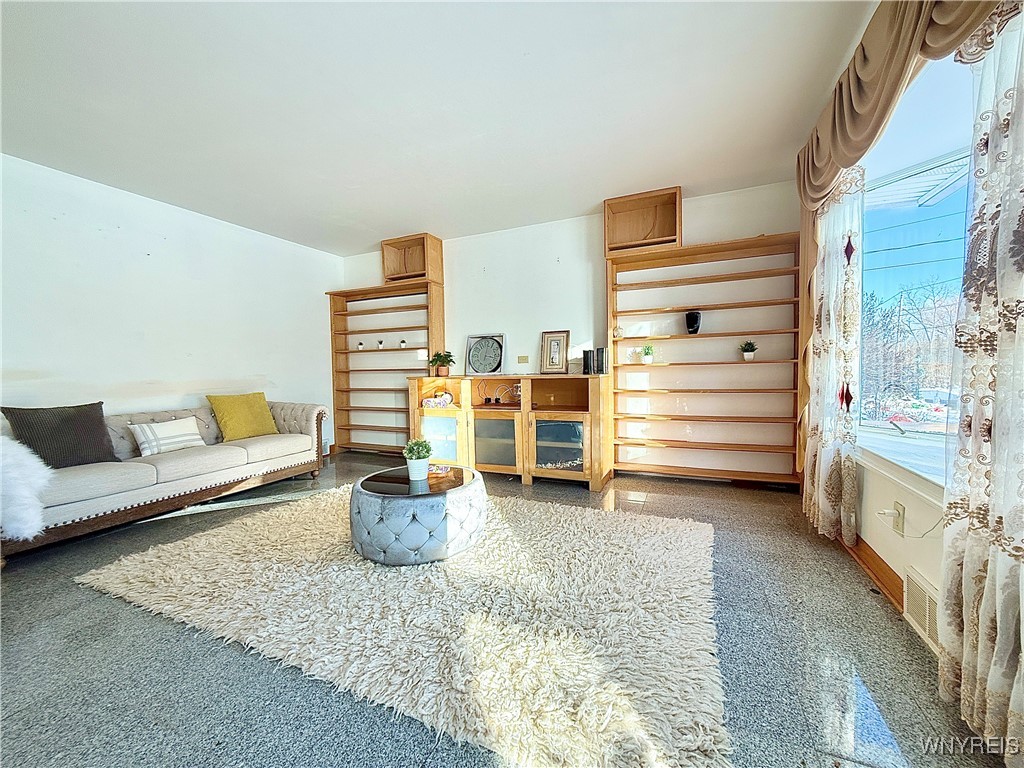 676 North Ellicott Creek Road Amherst, NY 14228 - Photo 4 of 42