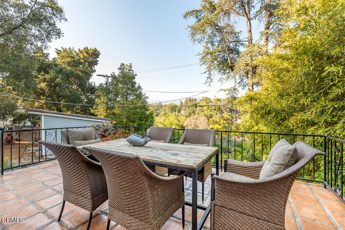 1659 Kaweah Drive Pasadena, CA 91105 - Photo 12 of 46 a view of balcony and patio