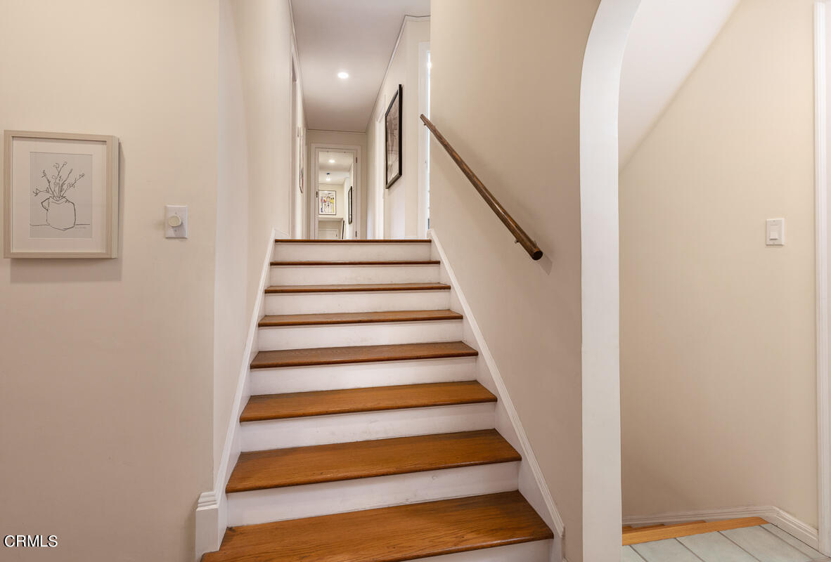 1659 Kaweah Drive Pasadena, CA 91105 - Photo 26 of 46 a view of entryway