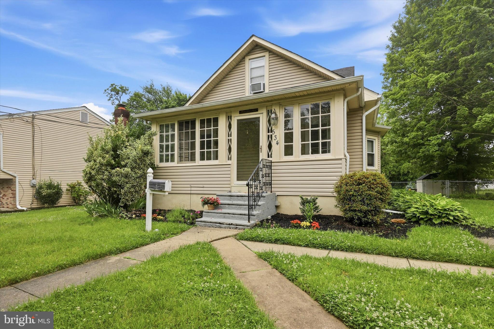 534 Buttonwood Avenue Maple Shade, NJ 08052 - Photo 1 of 25