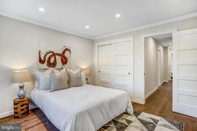 $1,295,000 | 745 10th Street Southeast, Washington, DC 20003