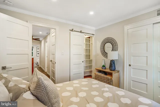 $1,295,000 | 745 10th Street Southeast, Washington, DC 20003