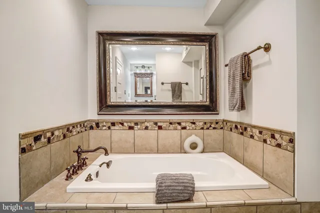 $1,295,000 | 745 10th Street Southeast, Washington, DC 20003