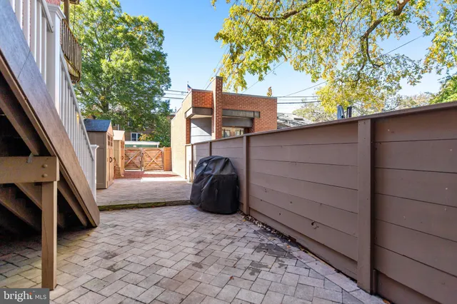 $1,295,000 | 745 10th Street Southeast, Washington, DC 20003