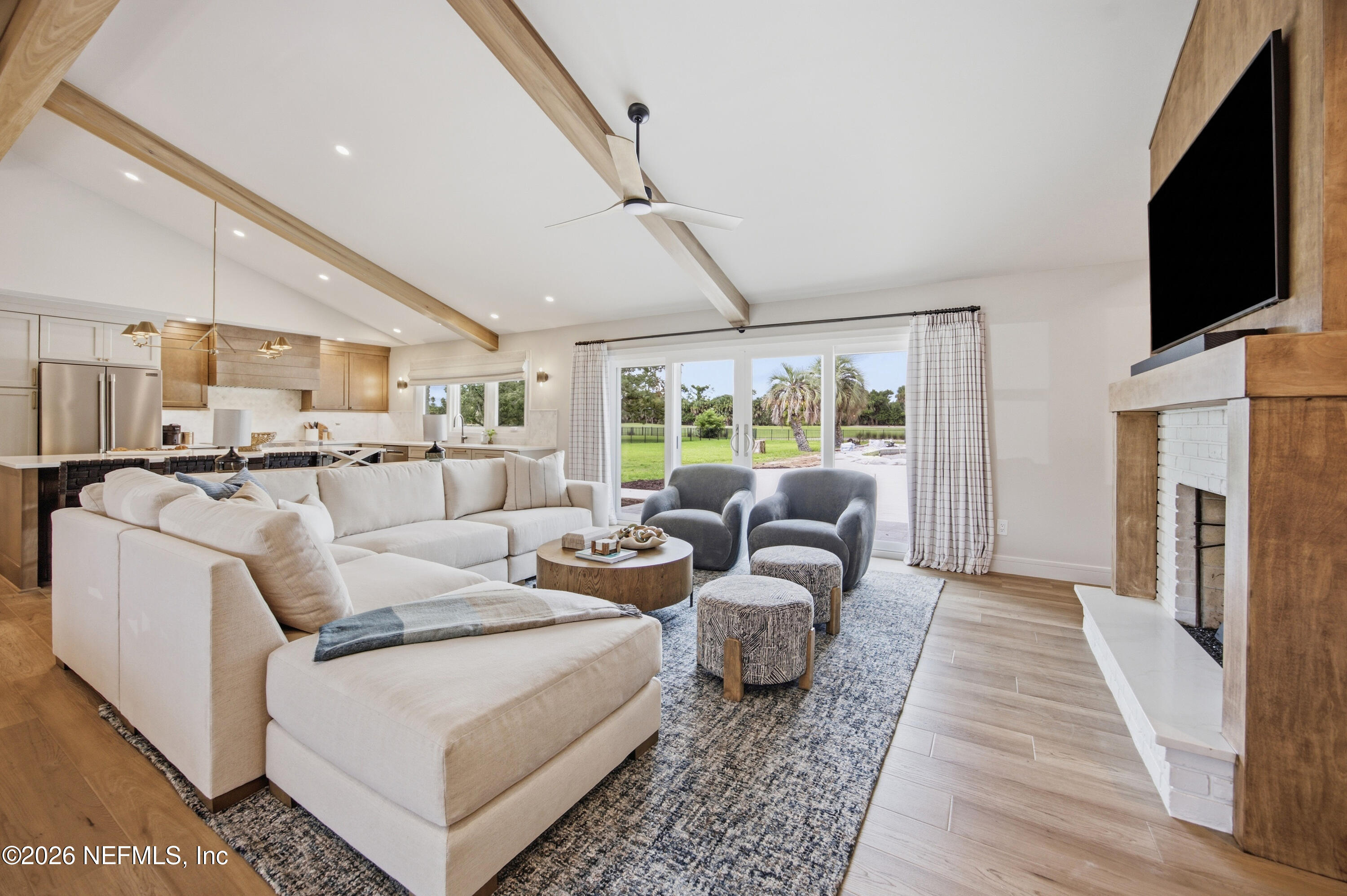 234 Pablo Road Ponte Vedra Beach, FL 32082 - Photo 4 of 23 04-Family Room