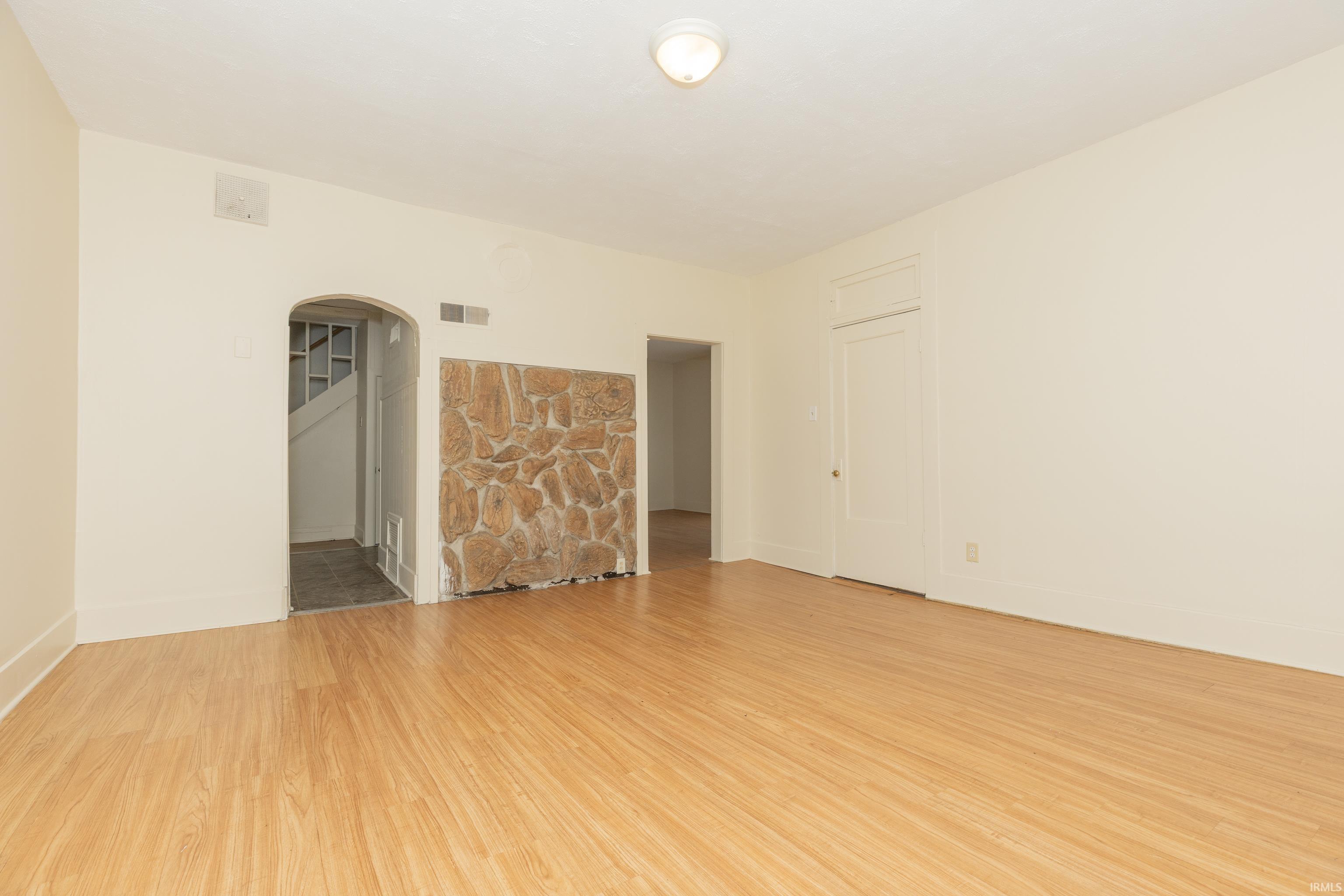 416 South State Street Chandler, IN 47610 - Photo 4 of 19