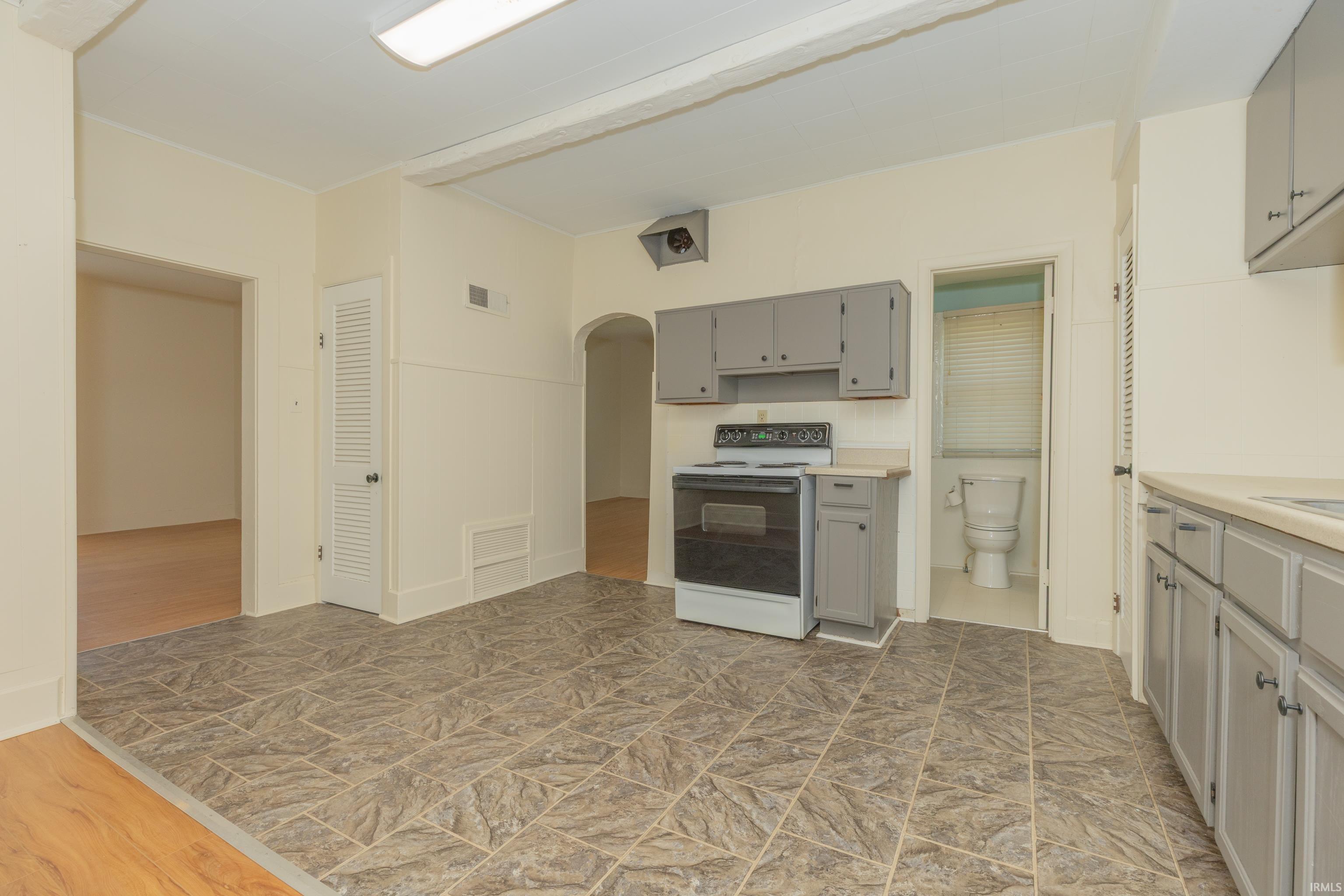 416 South State Street Chandler, IN 47610 - Photo 8 of 19