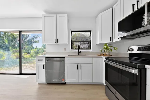 $424,990 | 115 North 11th Street, Lantana, FL 33462