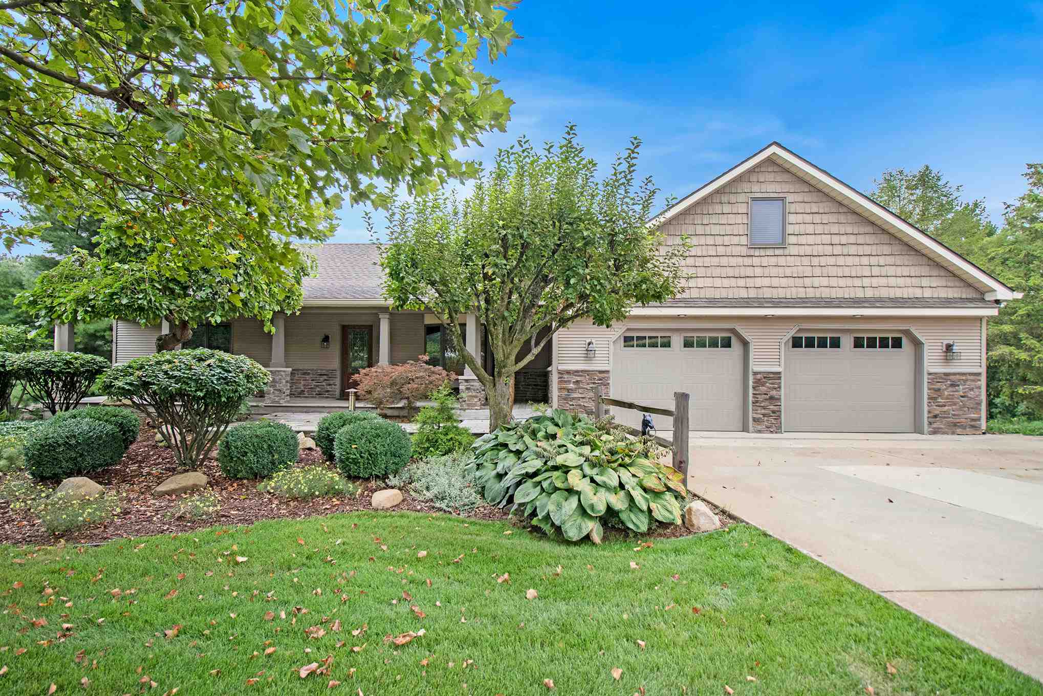 65330 Miami Road Bremen, IN 46506 - Photo 1 of 36