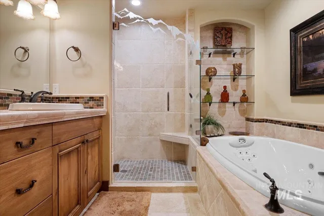 $2,995,000 | 516 White Water Drive, Donnelly, ID 83615