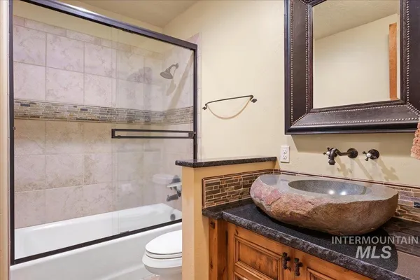 $2,995,000 | 516 White Water Drive, Donnelly, ID 83615