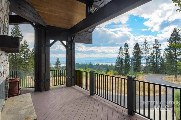 $2,995,000 | 516 White Water Drive, Donnelly, ID 83615