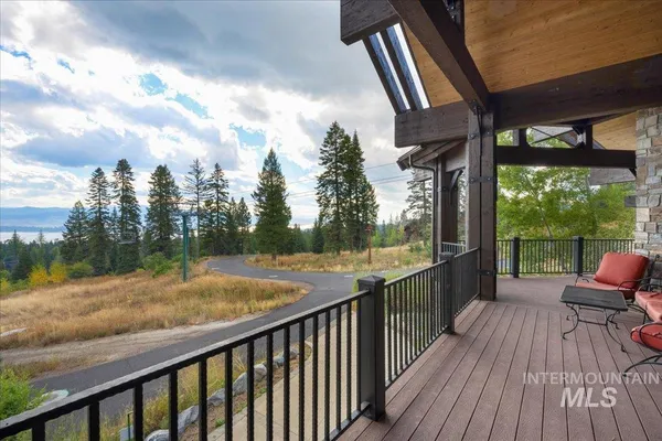 $2,995,000 | 516 White Water Drive, Donnelly, ID 83615