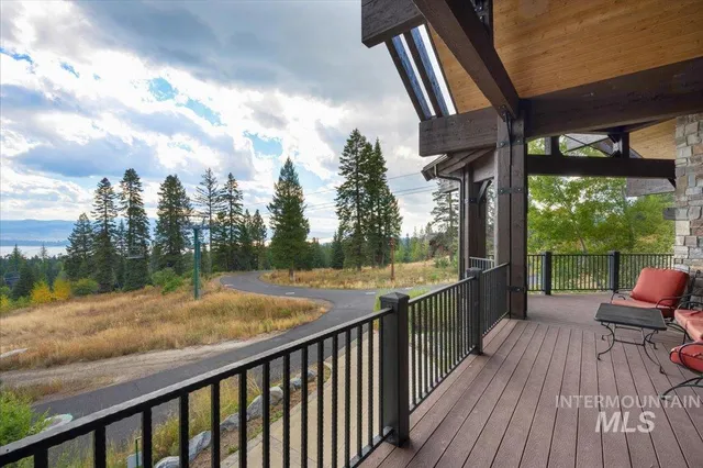 $2,995,000 | 516 White Water Drive, Donnelly, ID 83615