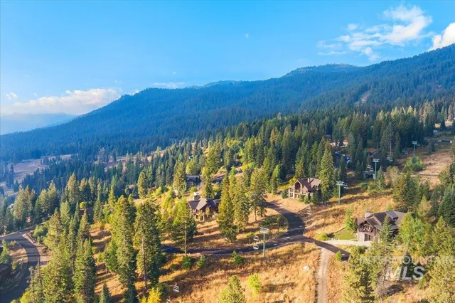$2,995,000 | 516 White Water Drive, Donnelly, ID 83615