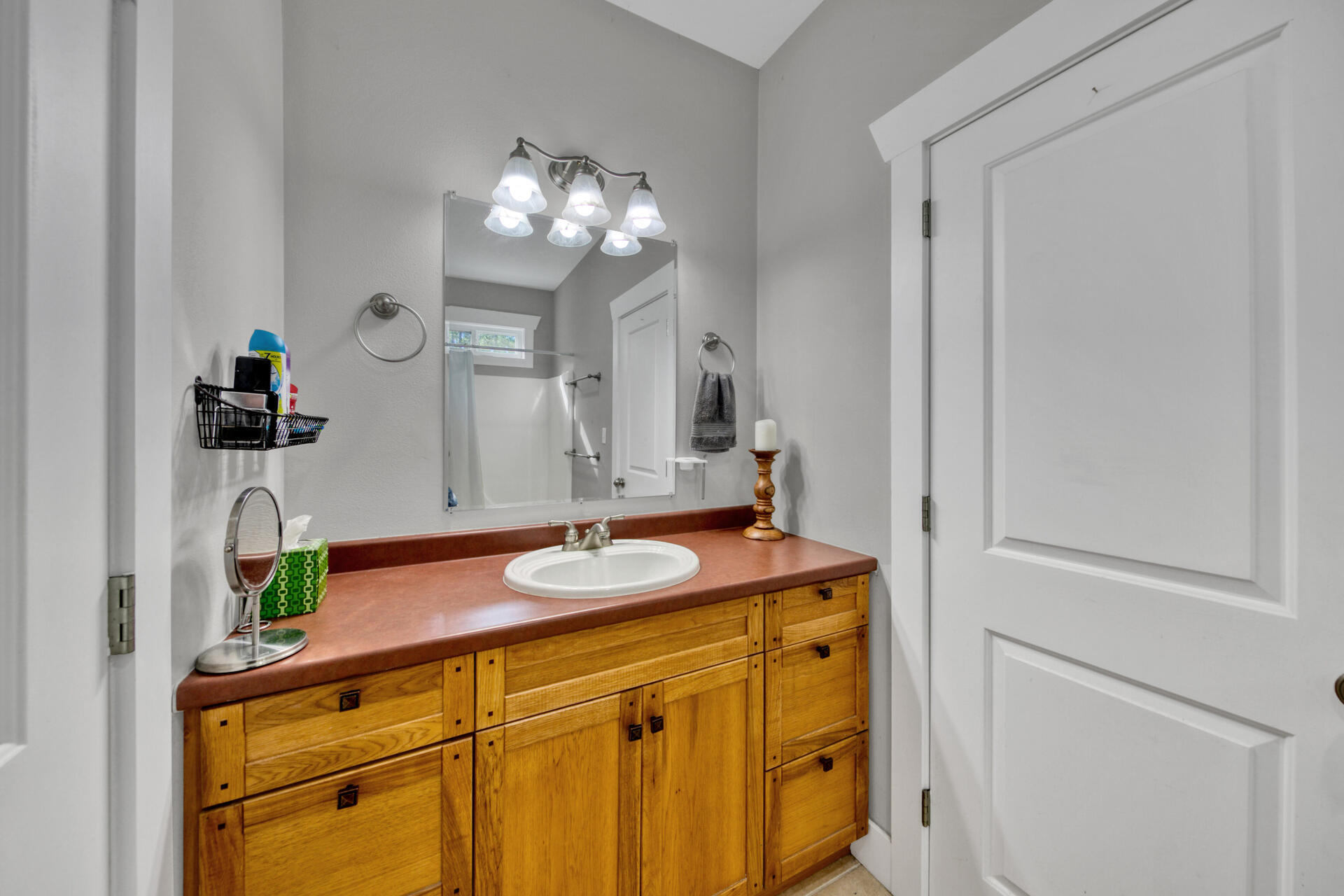 523 Mallet Bayou Road Freeport, FL 32439 - Photo 8 of 22 a bathroom with a sink and a mirror
