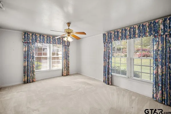 $325,000 | 2715 South Robertson Avenue, Tyler, TX 75701