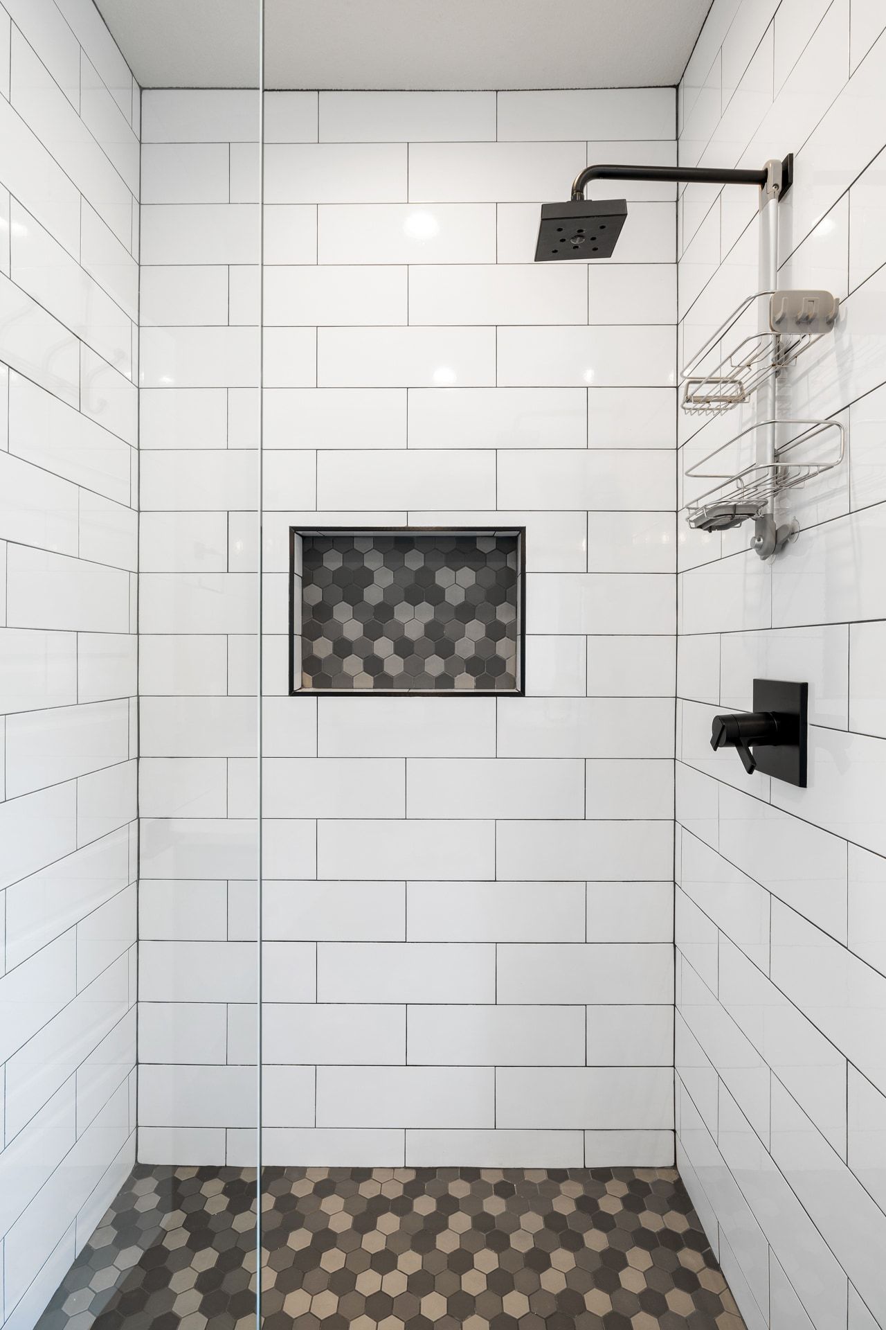2202 Santa Rita Street Austin, TX 78702 - Photo 18 of 40 Full sized main bathroom with walk-in shower