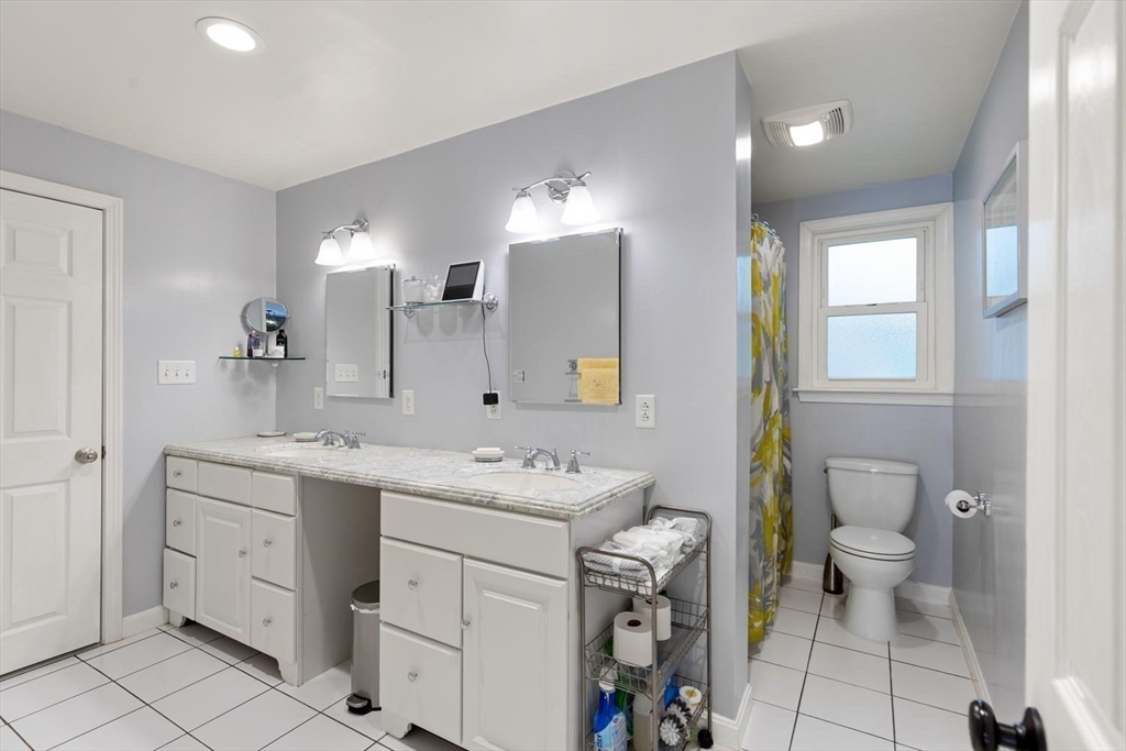 94 Judge Road Lynn, MA 01904 - Photo 16 of 37