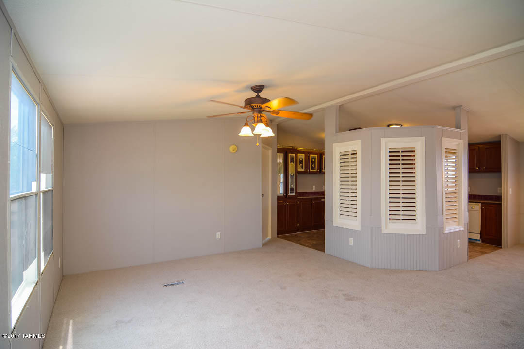 5532 East Hermans Road Tucson, AZ 85756 - Photo 4 of 25 Gallery Image 4
