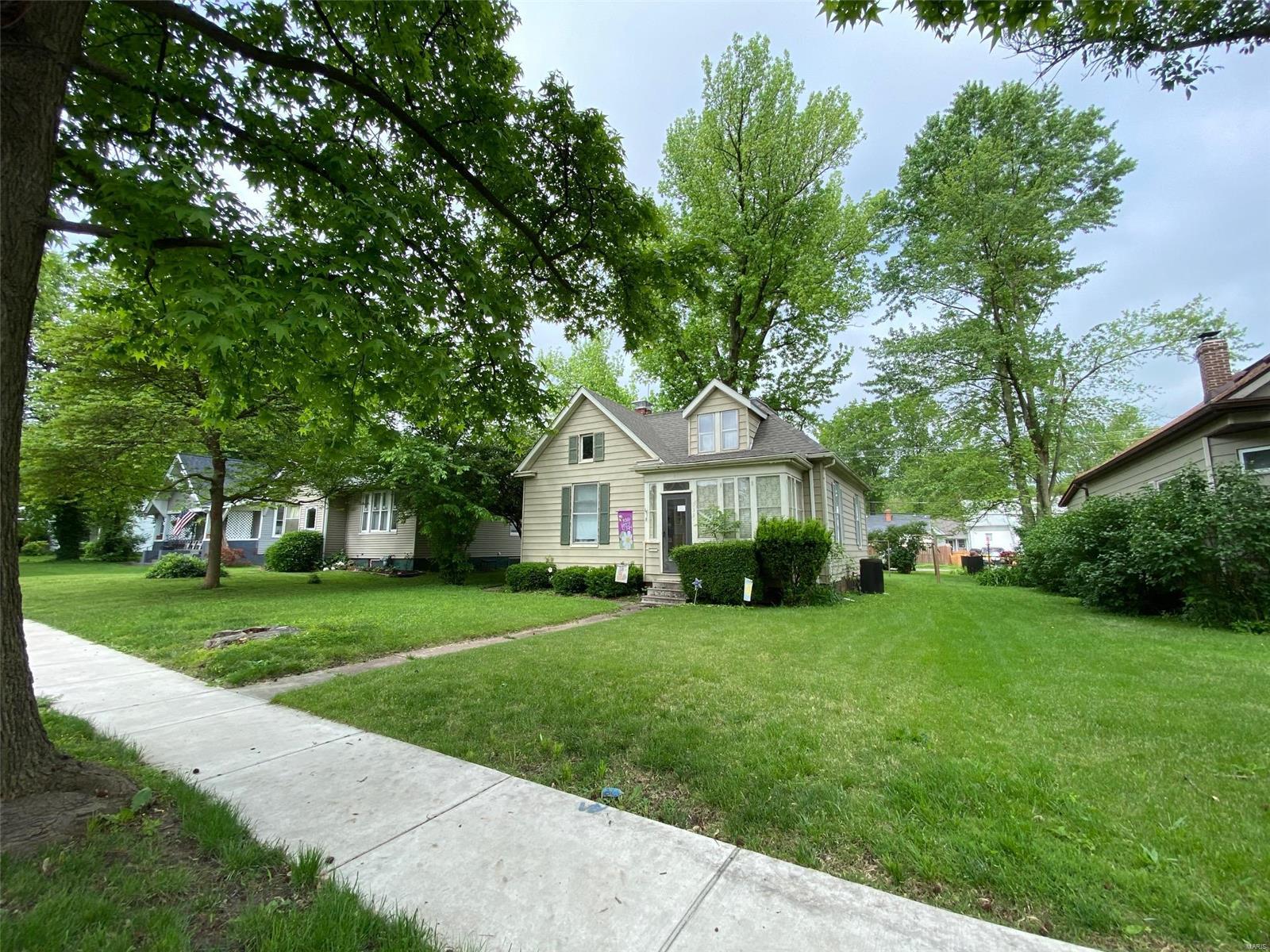 833 Troy Road Edwardsville, IL 62025 - Photo 3 of 39 Gallery Image 3