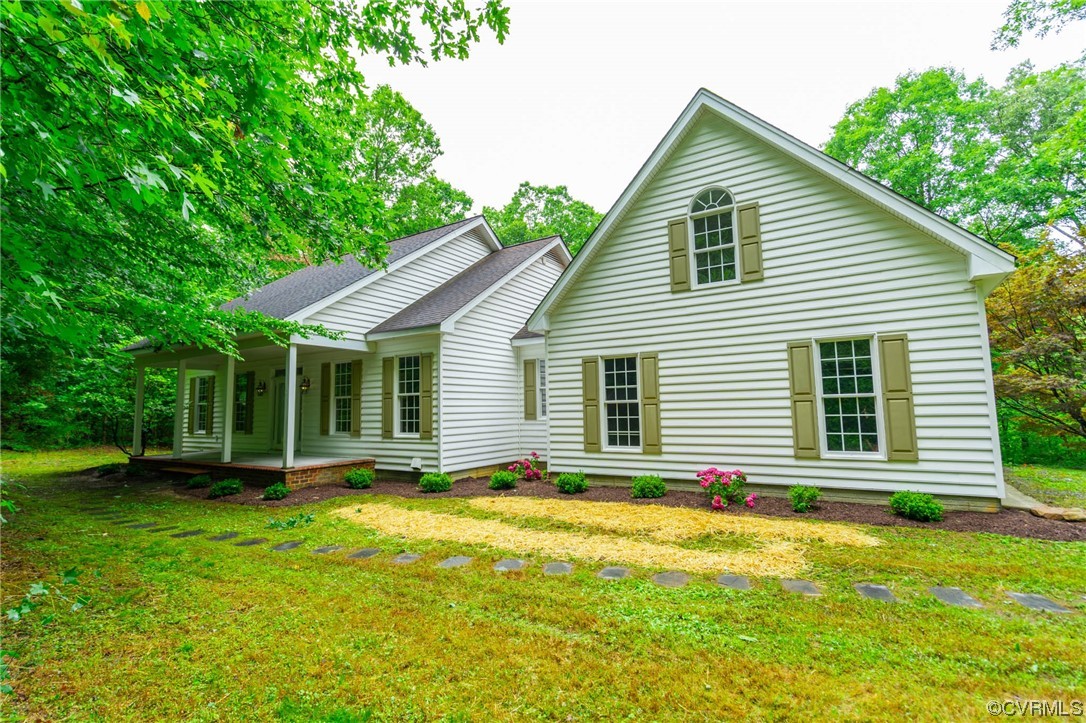 7825 Deer Run Road New Kent, VA 23124 - Photo 2 of 50 Gallery Image 2