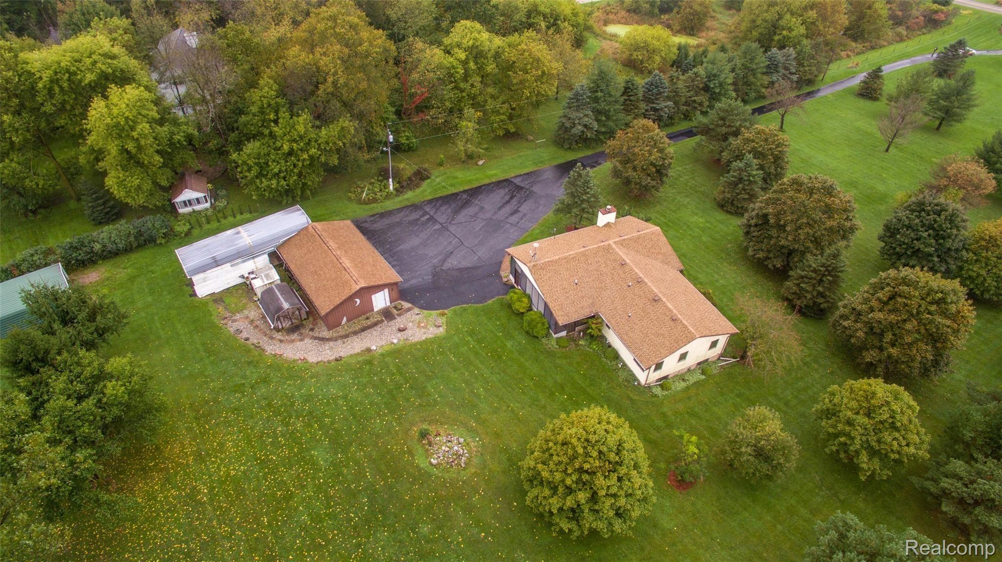 1435 South Waverly Road Eaton Rapids, MI 48827 - Photo 29 of 33 DJI_0703.jpg