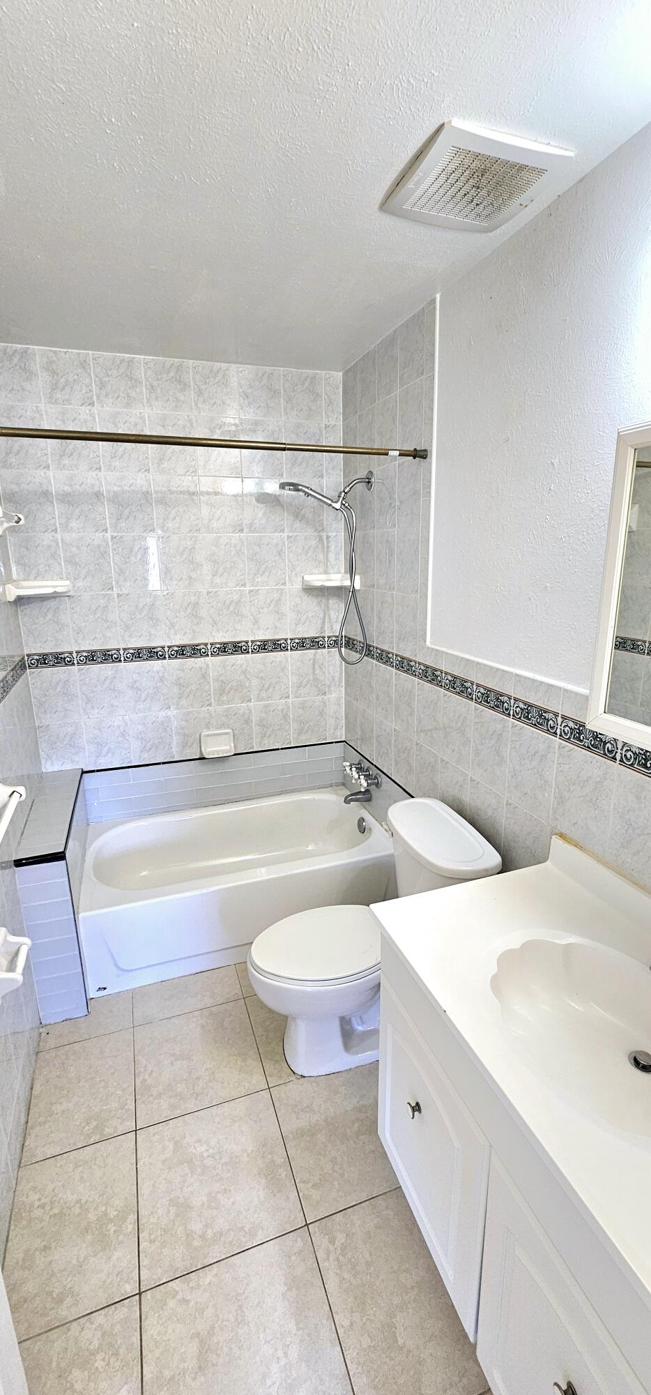 2446 Pepper Avenue Melbourne, FL 32935 - Photo 12 of 18 20240501_153117