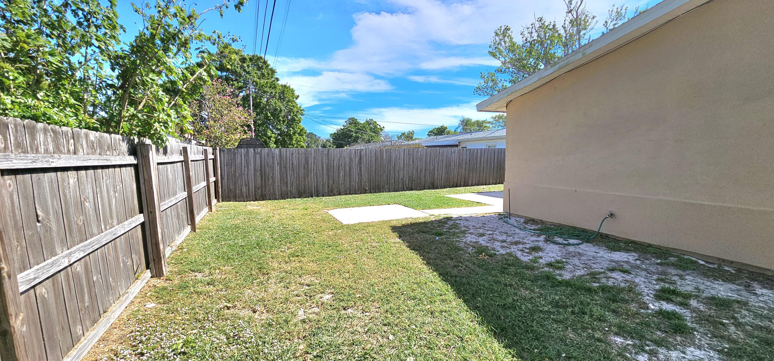 2446 Pepper Avenue Melbourne, FL 32935 - Photo 4 of 18 20240214_122820