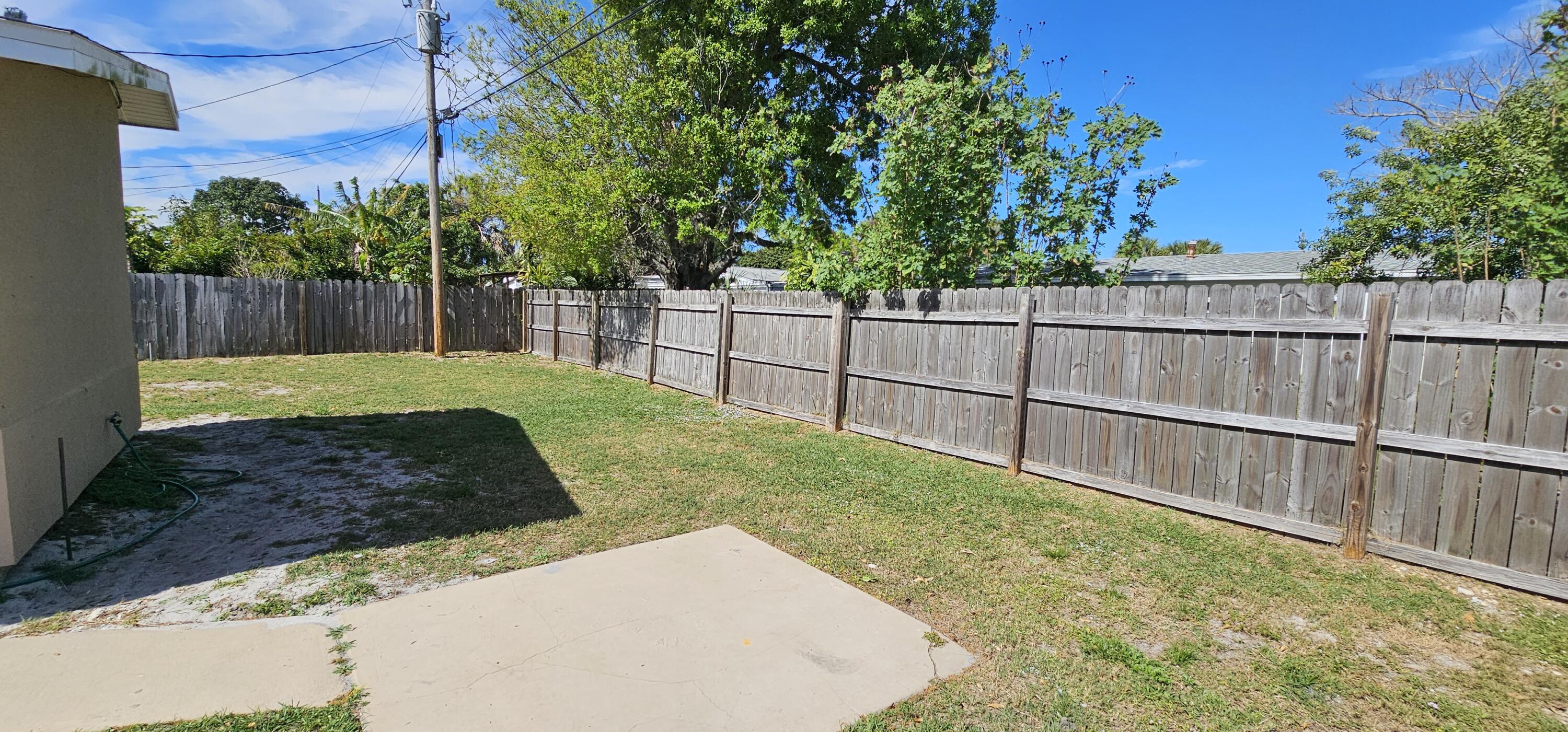 2446 Pepper Avenue Melbourne, FL 32935 - Photo 5 of 18 20240214_122800