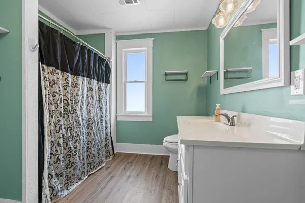 $275,000 | 242 South Broadway Street, Tekoa, WA 99033