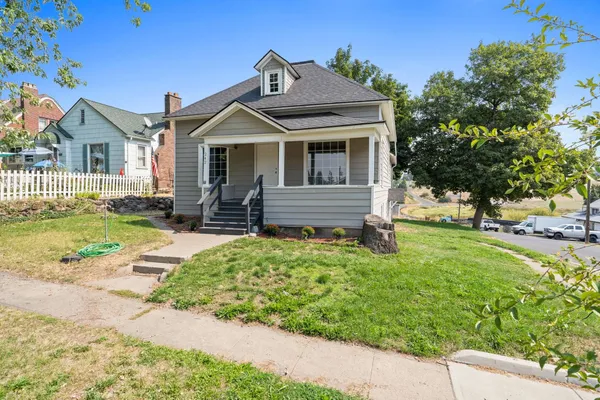 $275,000 | 242 South Broadway Street, Tekoa, WA 99033