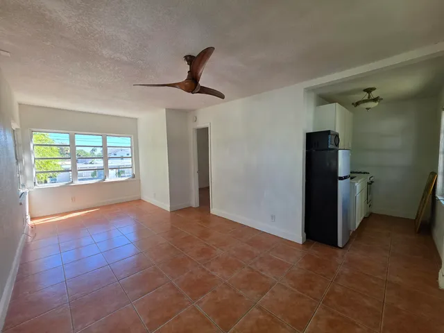 $1,650 | 803 Selkirk Street, West Palm Beach, FL 33405