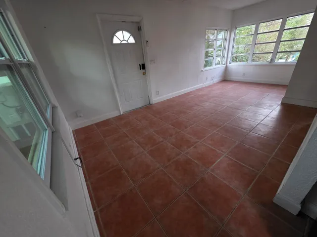 $1,650 | 803 Selkirk Street, West Palm Beach, FL 33405