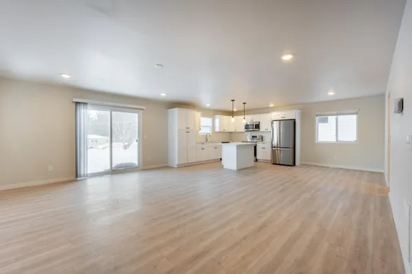 $3,175 | 2320 Anchor Avenue, Traverse City, MI 49686