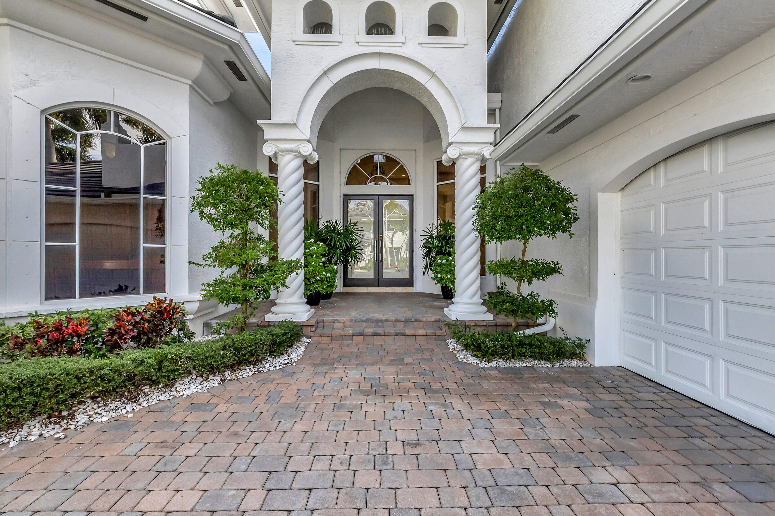 6536 Landings Court Boca Raton, FL 33496 - Photo 4 of 81 04_dsc_9468