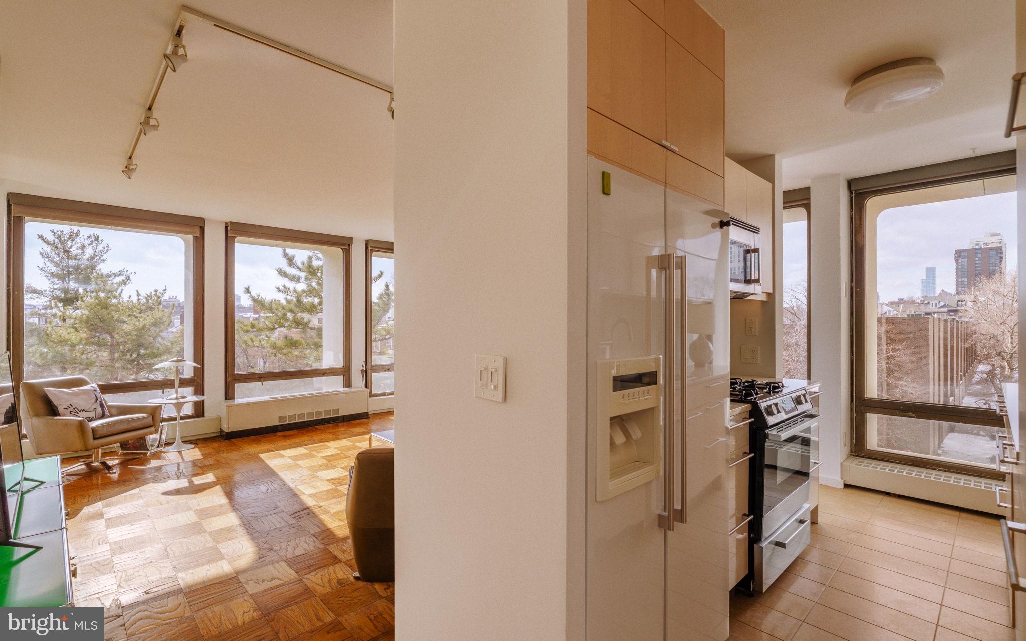 220 Locust Street, Unit 2GS Philadelphia, PA 19106 - Photo 11 of 42