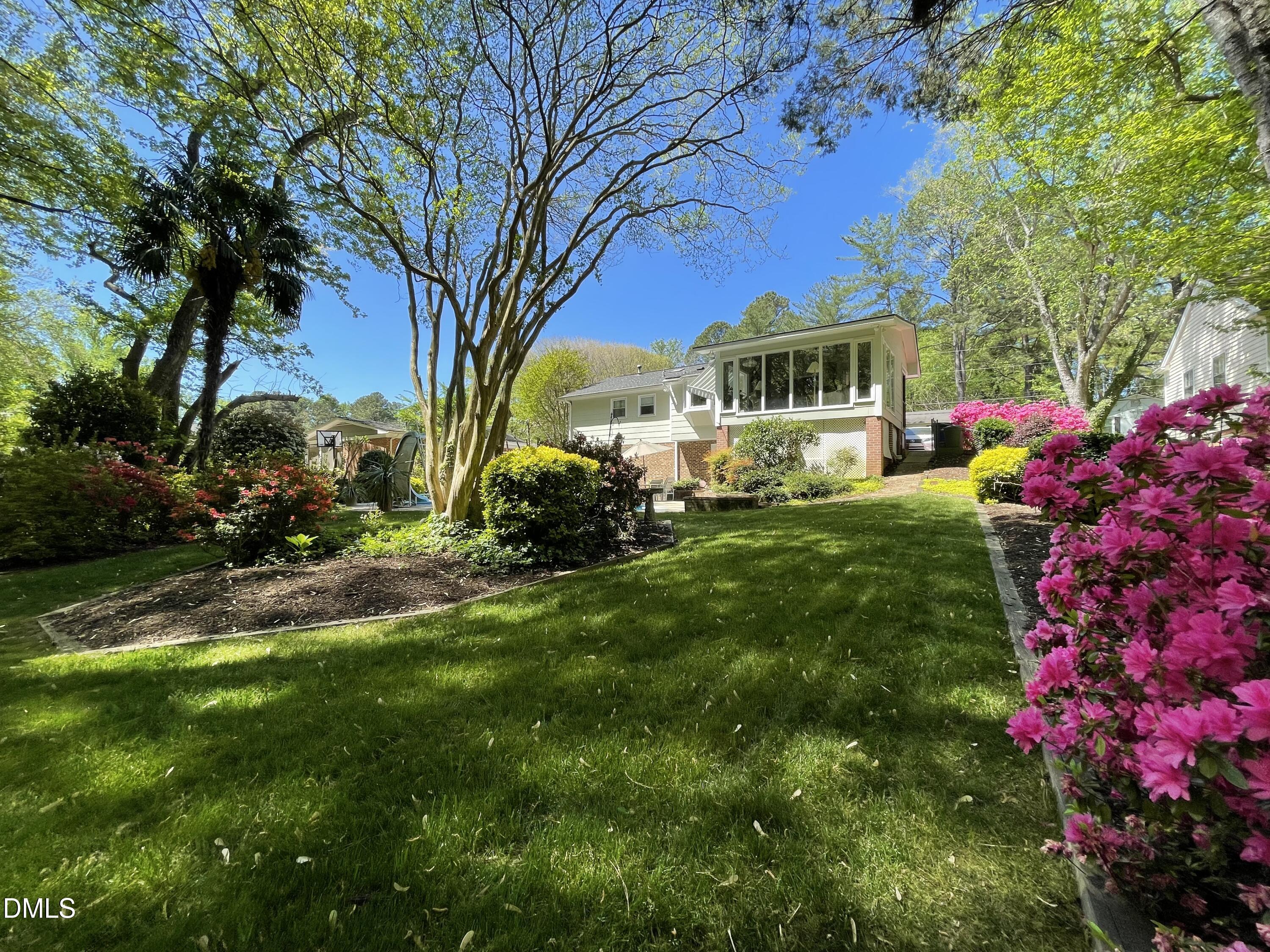 4716 Radcliff Road Raleigh, NC 27609 - Photo 35 of 37 IMG_3103