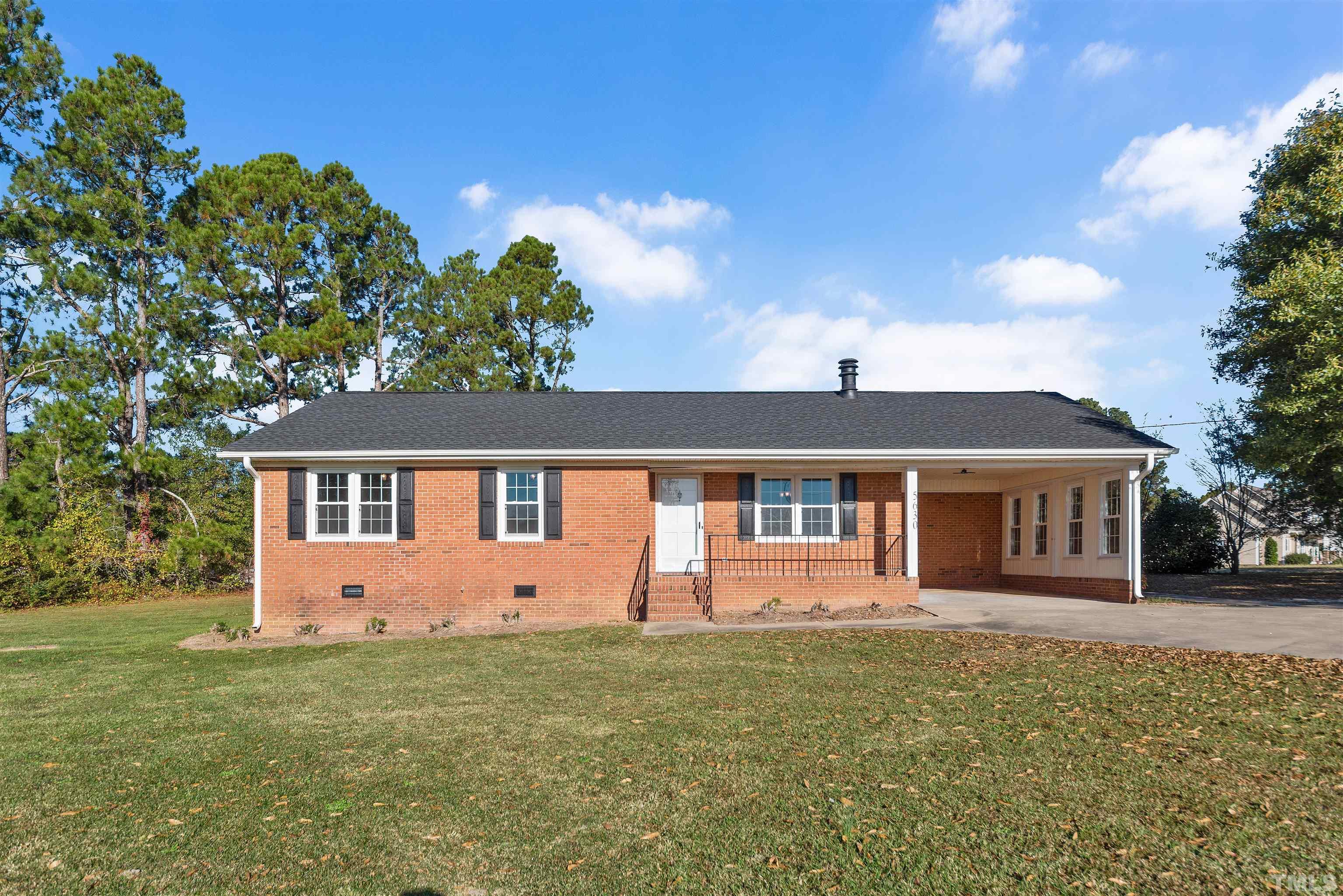 front view of house with a yard