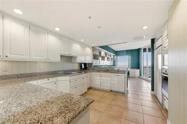 a view of a livingroom with a furniture